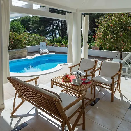 Maya By Interhome Molat