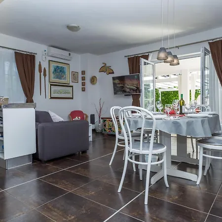Maya By Interhome *