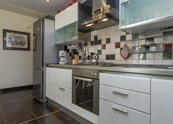 Maya By Interhome Molat